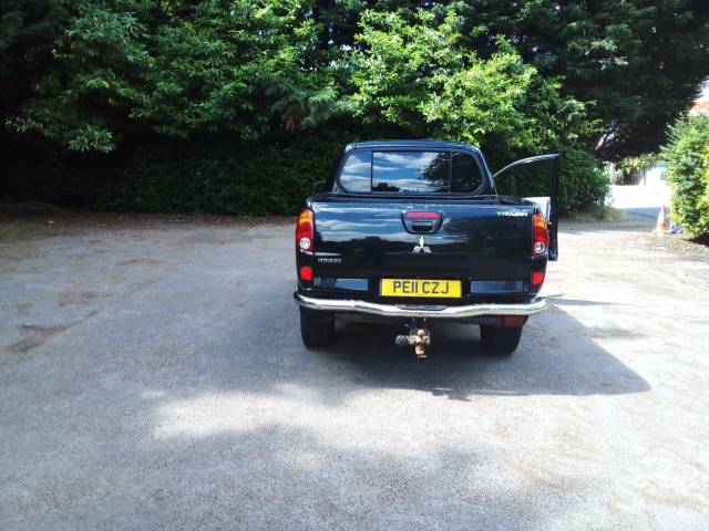 2011 Mitsubishi L200 2.5 Double Cab DI-D Trojan 4WD 134Bhp [2010]
