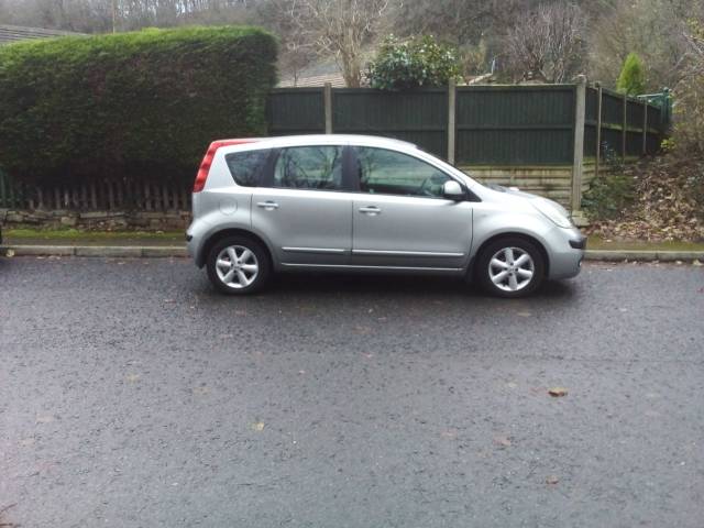 Nissan Note 1.6 SE MPV Petrol Silver