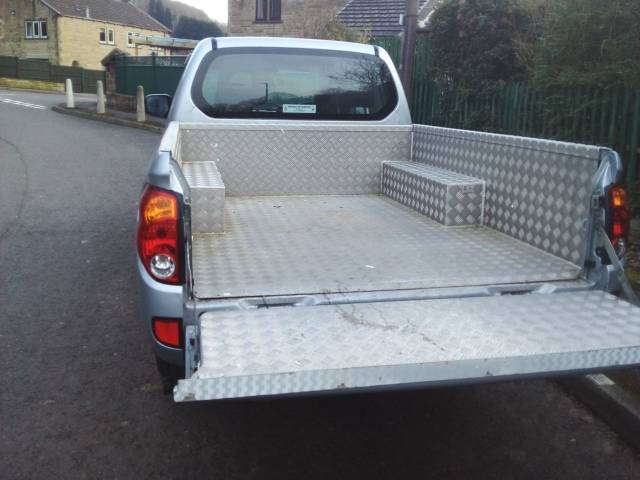 2016 Mitsubishi L200 2.5 Club Cab DI-D 4Life 4WD 134Bhp [2010]
