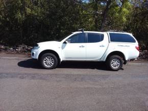 MITSUBISHI L200 2015 (15) at Westwood Motors Huddersfield