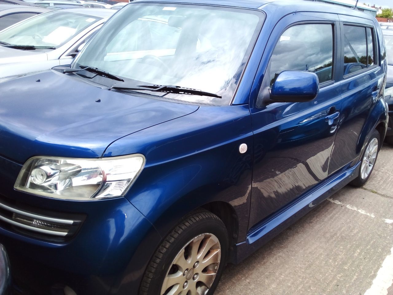 2009 Daihatsu Materia