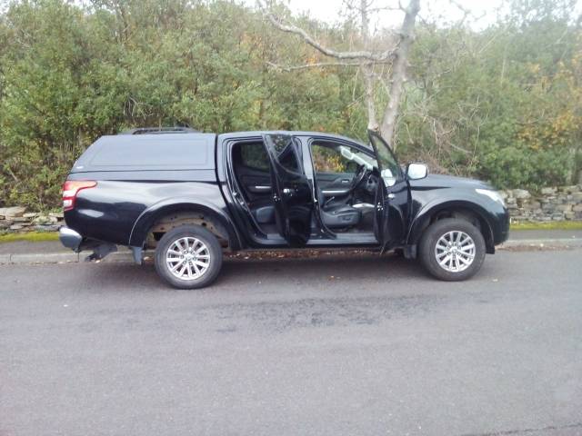 2015 Mitsubishi L200 2.4 Double Cab DI-D 178 Warrior 4WD..warrior