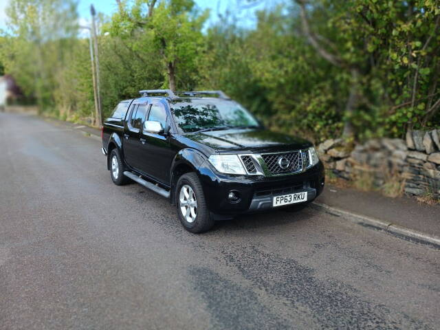 2014 Nissan Navara Double Cab Pick Up Tekna 2.5dCi 190 4WD